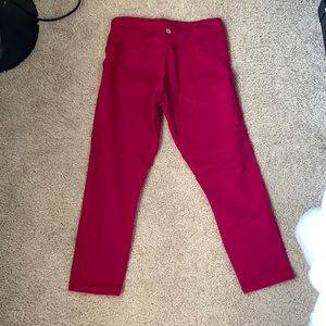 Lulu crop leggings